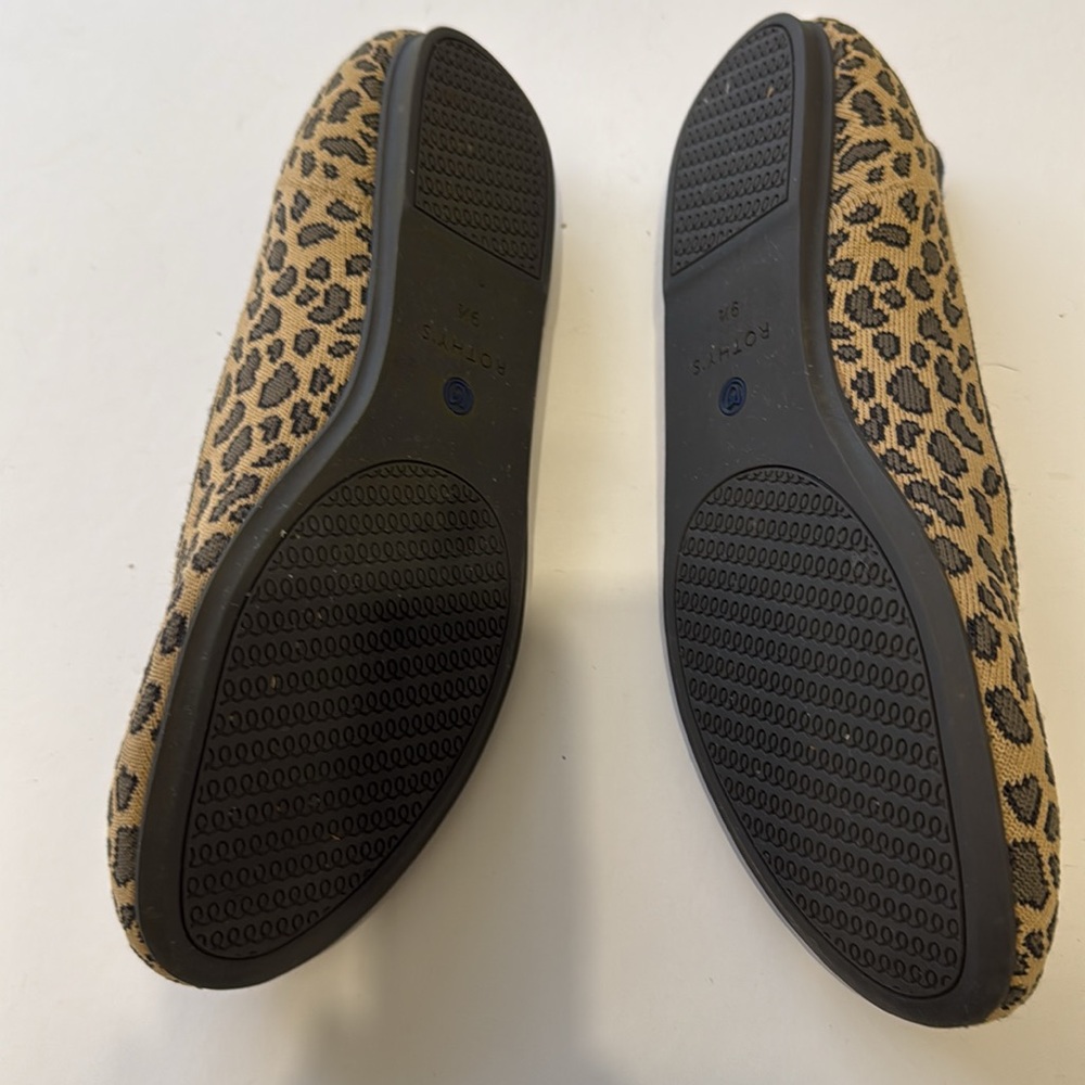 Limited Edition Rothy’s Leopard Round Toe - Picture 3 of 3